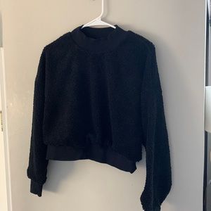 fabletics black fuzzy crop sweatshirt